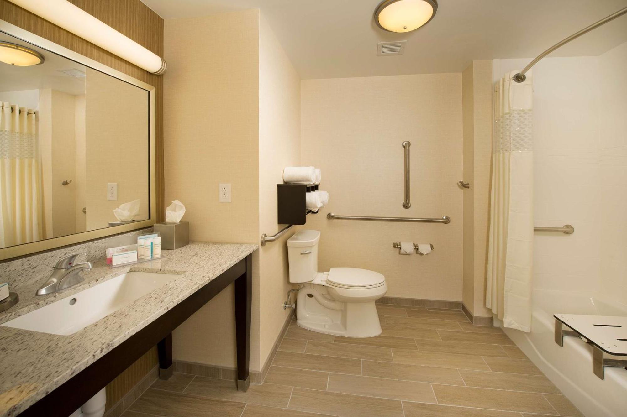 Hampton Inn & Suites Baltimore/Woodlawn Dış mekan fotoğraf